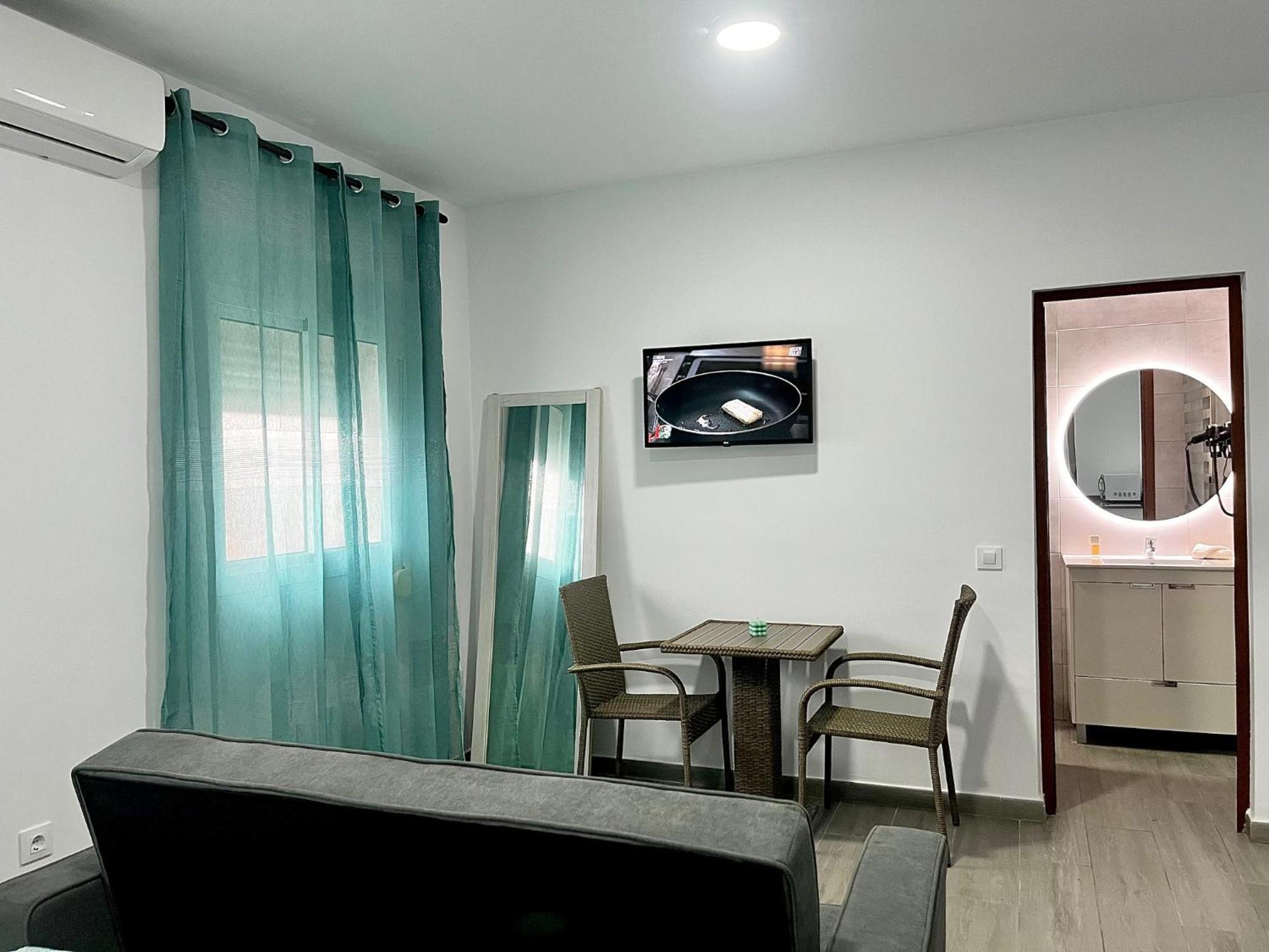 Hostal Los Mellizos Conil De La Frontera Exteriér fotografie